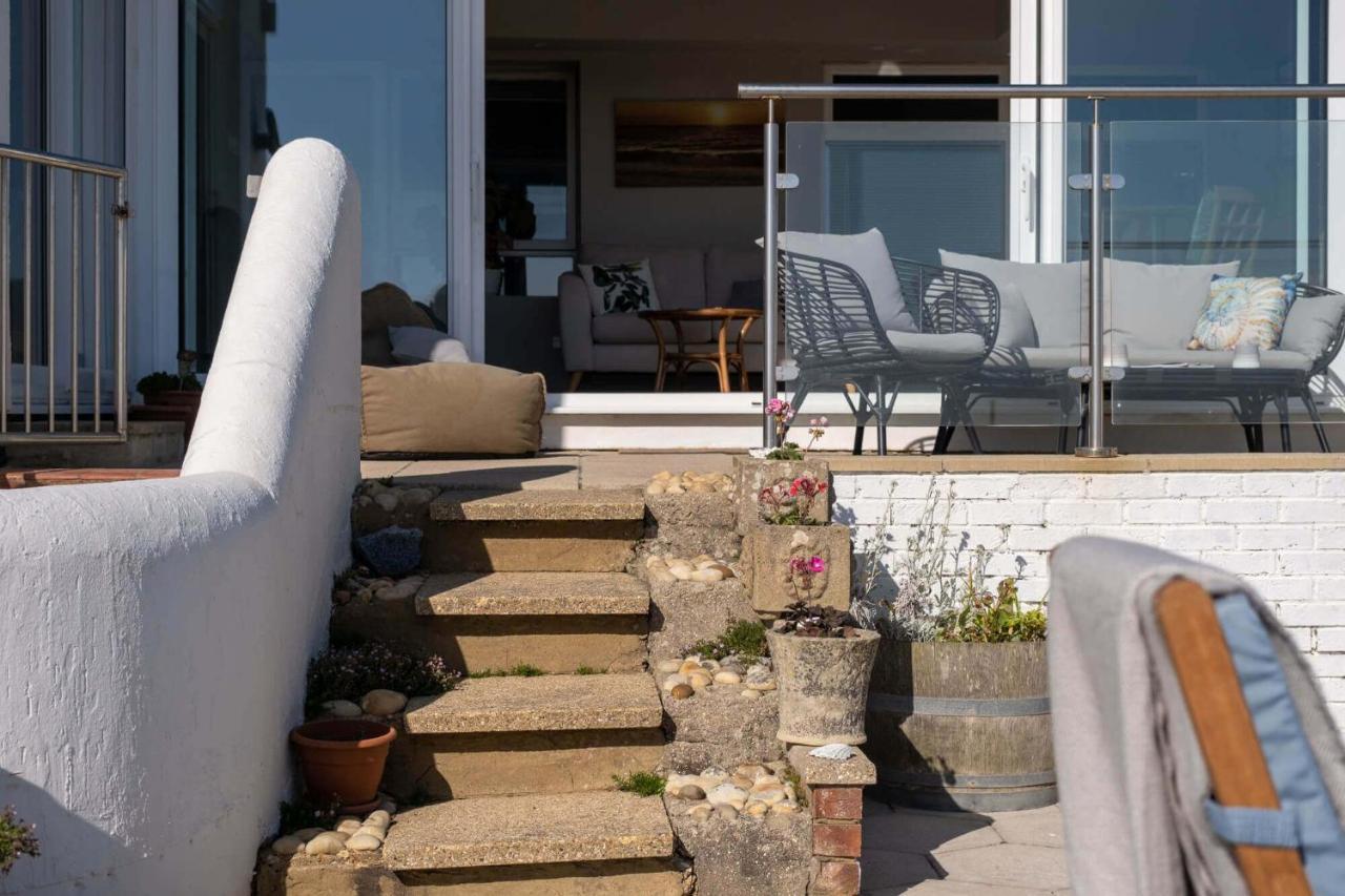 Needles Point Villa Milford on Sea Exteriör bild